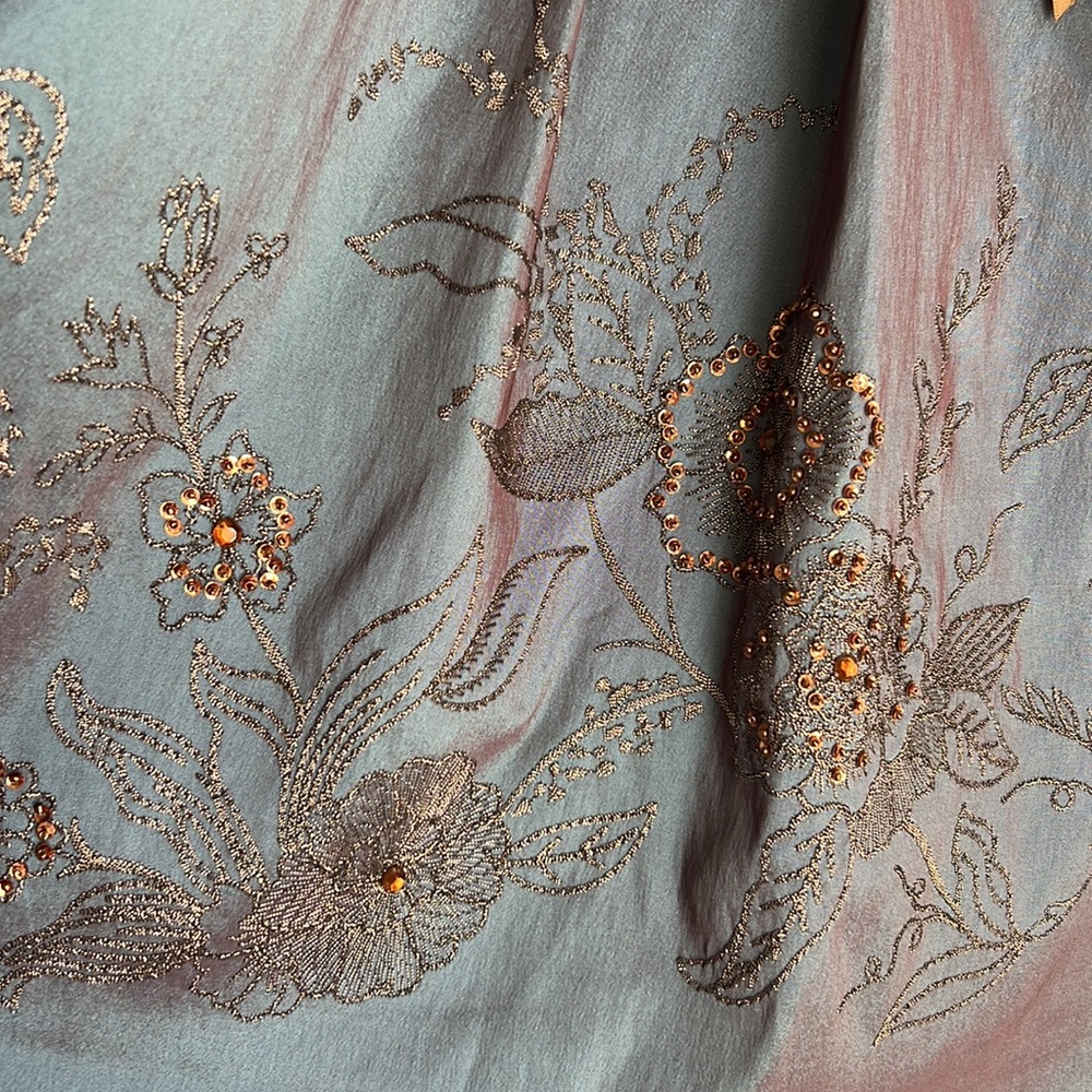 Dress - Picture 3 of 8